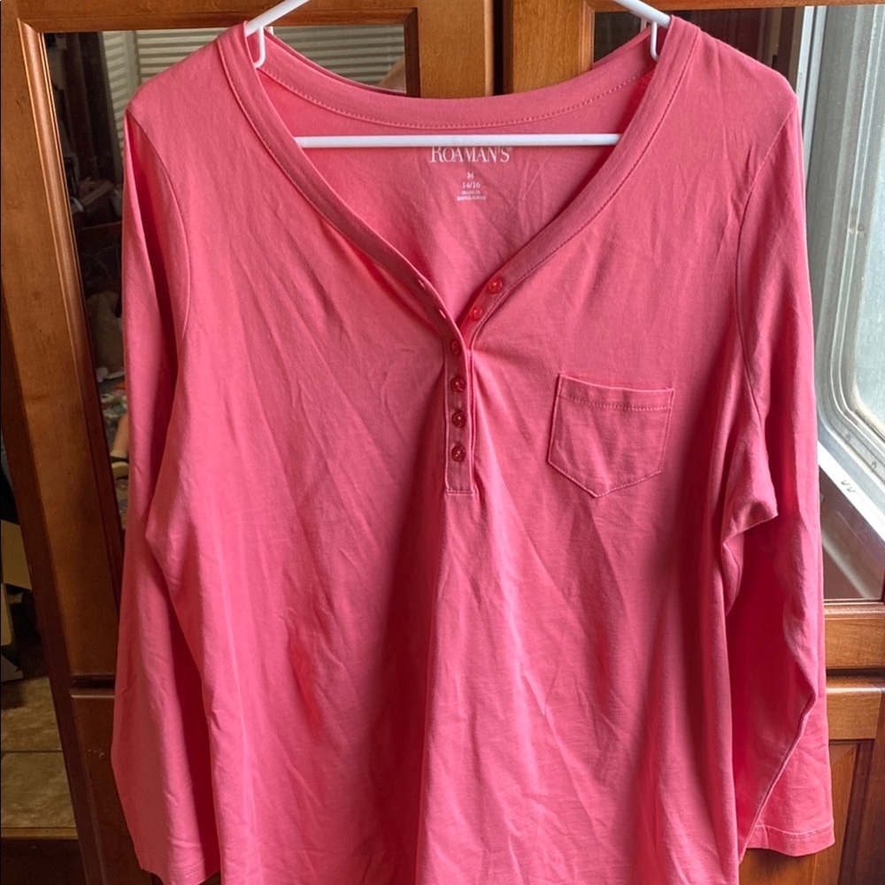 Roaman’s Salmon-Colored 3/4 Sleeve 14/16 Henley Top with Mandarin Collar